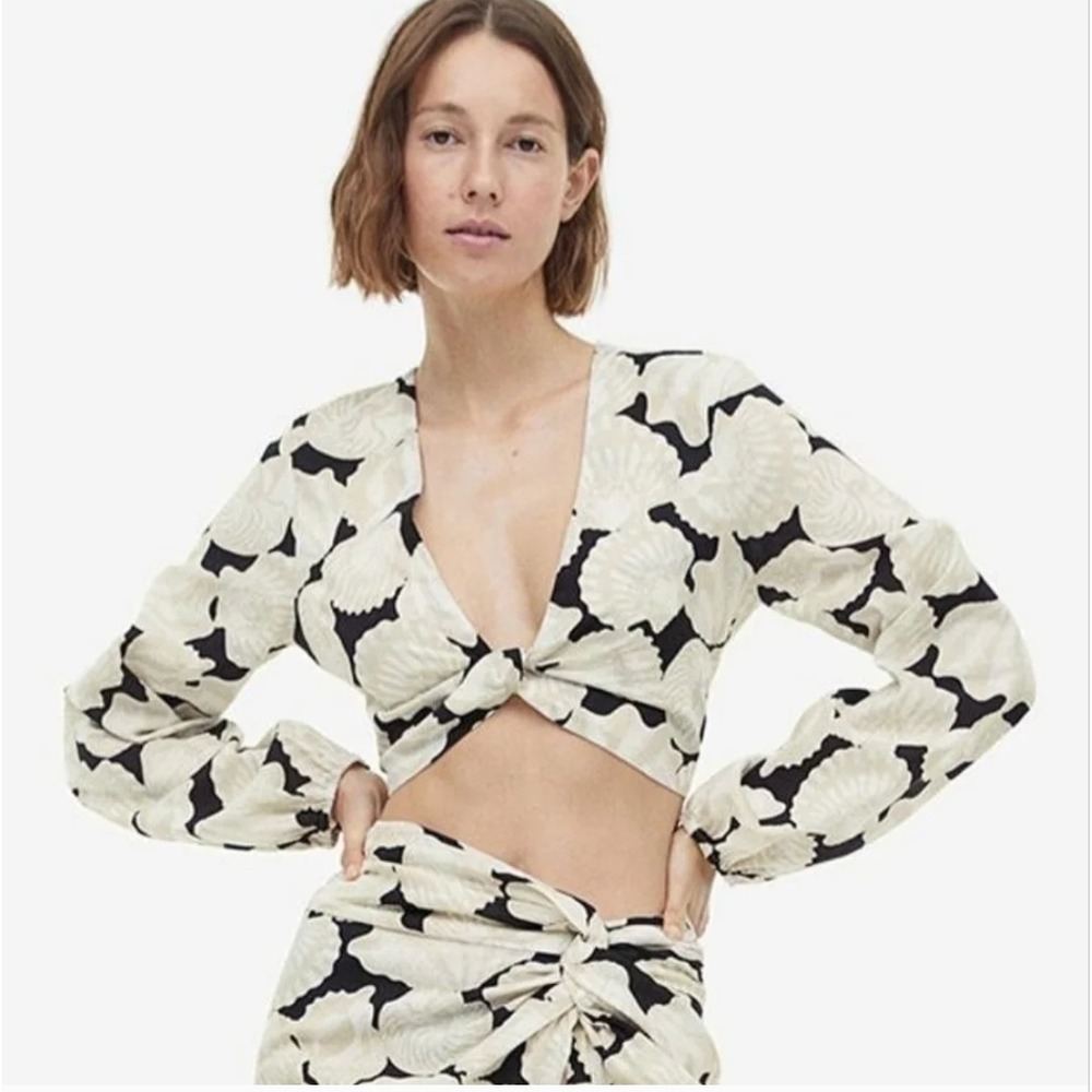 H&M Cropped Linen Blend Seashell Print Twist Front Balloon Sleeve Top Womens M